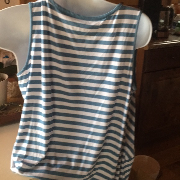 Top - Picture 4 of 4